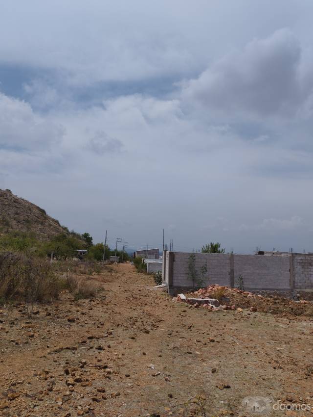 Terreno 709m2, Universidad Arkansas, Aeropuerto Querétaro. OPORTUNIDAD, $700XM2, Ideal inversión, comercio o casa, vivienda, residencia.