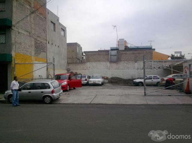 Terreno en Esquina en Venta en Valle de Aragon, Estado de Mexico