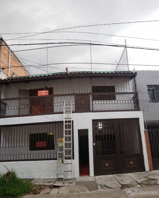 CASA EN VENTA ZAPOPAN PARA REMODELAR.