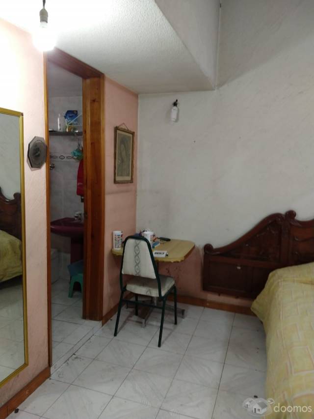 SE VENDE AMPLIA CASA EN LA COLONIA PANAMERICANA