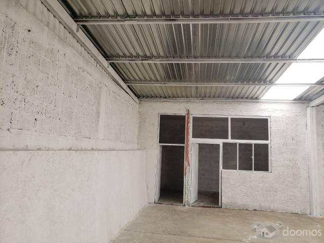 RENTO BODEGA DE 180mts2