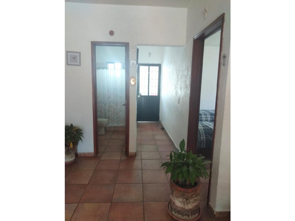 Venta de Casa Sola en La Colonia Jose Guadalupe Parres