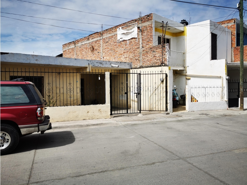 CASA DALIA, 3 RECAMARAS COL. SANTA CECILIA, LA BARCA JALISCO