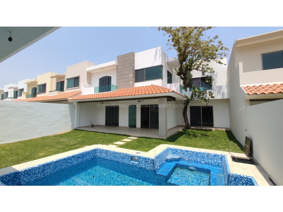 Casa #3 | Casa en venta en FRACCIONAMIENTO CON VIGILANCIA | $3,730,000