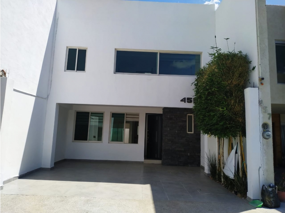 CASA VENTA PRIVADA TITANIO