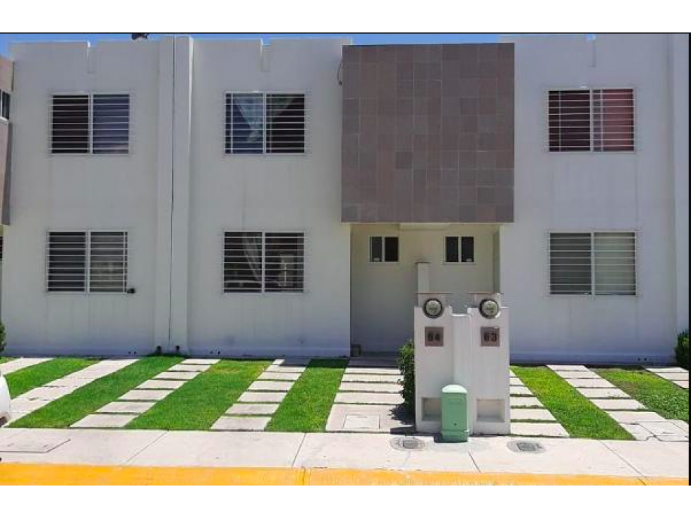 Casa en condominio FRAC. VIÑEDOS REMATE $$1,027,000.00